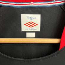 Carregar imagem no visualizador da galeria, Camiseta Inglaterra 2010 Training Umbro - S/M

