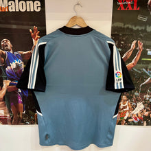 Cargar imagen en el visor de la galería, Camiseta Real Madrid 2001-02 Third Adidas Vintage - S/M
