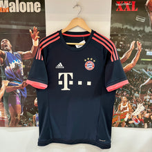 Carregar imagem no visualizador da galeria, Camiseta Bayern Munich 2015-16 Third Costa #11 Adidas - S/M
