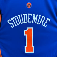 Load image into Gallery viewer, Camiseta New York Knicks 2011/12 Road Amar’e Stoudemire #1 Adidas - M/L
