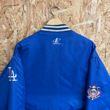 Carica l'immagine nel visualizzatore di Gallery, Chaqueta Bomber Satinada Los Angeles Dodgers Mid 90’s Logo Athletic Vintage - M/L
