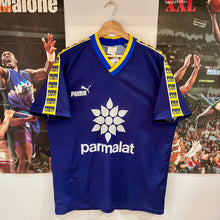 Cargar imagen en el visor de la galería, Camiseta Entrenamiento Parma Calcio 1997-98 Puma Vintage - L/XL
