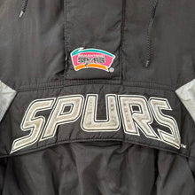 Cargar imagen en el visor de la galería, Pullover San Antonio Spurs 1995 Starter Vintage - XS/S
