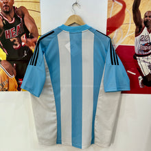 Load image into Gallery viewer, Camiseta Selección Argentina 2002 Home Adidas Vintage - M/L
