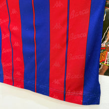 Cargar imagen en el visor de la galería, Camiseta FC Barcelona 1997-98 Home Kappa Vintage - XS/S
