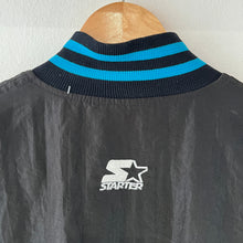 Load image into Gallery viewer, Chaqueta Bomber Carolina Panthers Mid 90’s Starter Vintage - S/M

