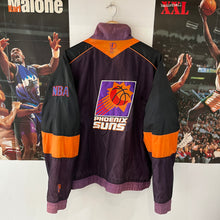 Lade das Bild in den Galerie-Viewer, Chaqueta Ligera Phoenix Suns Pro Player Vintage 90’s - M/L
