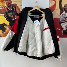 Load image into Gallery viewer, Chaqueta Chicago Bulls Starter Early 00’s Vintage - XS/S
