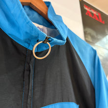 Carregar imagem no visualizador da galeria, Chaqueta Ligera Carolina Panthers Logo Athletic “Sharktooth” 1994 Vintage - M/L
