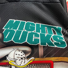 Cargar imagen en el visor de la galería, Camiseta Anaheim Mighty Ducks 1993/94 CCM Vintage - S/M
