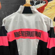 Cargar imagen en el visor de la galería, Chaqueta Nike International 1989-90 Vintage - S/M
