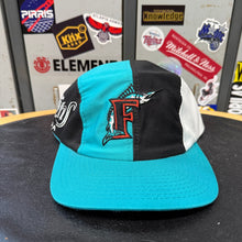 Cargar imagen en el visor de la galería, BNWOT Gorra Florida Marlins 1991/92 Pro One Vintage
