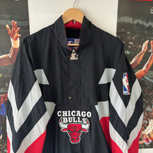 Cargar imagen en el visor de la galería, Pullover Chicago Bulls Starter Mid 90’s Vintage - L/XL
