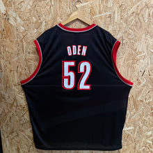 Charger l'image dans la galerie, Camiseta Portland Trail Blazers Road 2007/08 Greg Oden #52 Adidas - XXL/3XL
