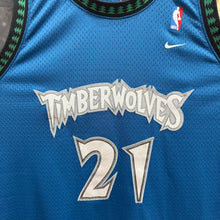 Cargar imagen en el visor de la galería, Camiseta Minnesota Timberwolves 2002 Road Kevin Garnett #21 Nike Vintage - XXL/3XL
