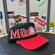 Cargar imagen en el visor de la galería, Gorra Bayern München 90s Universal Athletics Vintage
