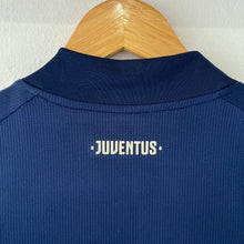 Cargar imagen en el visor de la galería, Camiseta Juventus 2020-21 Away Adidas - L/XL
