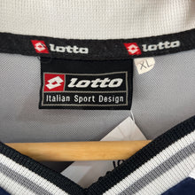 Cargar imagen en el visor de la galería, Camiseta Juventus 2000-01 Third Coppa Italia Lotto Vintage - L/XL
