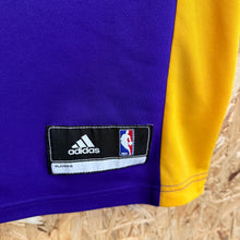 Charger l'image dans la galerie, Camiseta Los Angeles Lakers 2013/14 Road Kobe Bryant #24 Adidas - S/M
