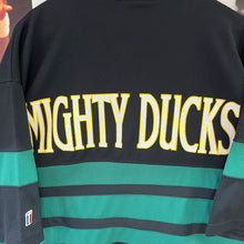 Cargar imagen en el visor de la galería, Camiseta Anaheim Mighty Ducks Twins Apparel Vintage 90’s - M/L
