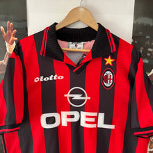 Cargar imagen en el visor de la galería, Camiseta AC Milan 1997-98 Home Lotto Vintage - L/XL
