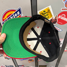 Cargar imagen en el visor de la galería, Gorra Bayern München 90s Universal Athletics Vintage
