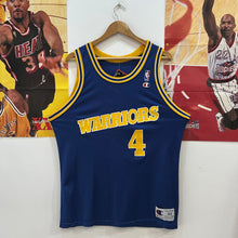Load image into Gallery viewer, Camiseta Golden State Warriors Road 1993/94 Chris Webber #4 Champion Vintage - M/L
