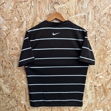 Cargar imagen en el visor de la galería, Camiseta Nike 1997 Vintage - XS/S
