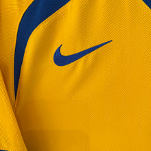 Load image into Gallery viewer, Camiseta Juventus 2005-06 Third Nike Vintage - S/M
