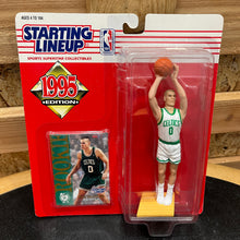 Carica l&#39;immagine nel visualizzatore di Gallery, BNIB Figura Eric Montross Boston Celtics Starting Lineup 1995 Vintage
