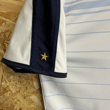 Cargar imagen en el visor de la galería, Camiseta Reversible Inglaterra 2003-05 Home Umbro Vintage - M/L
