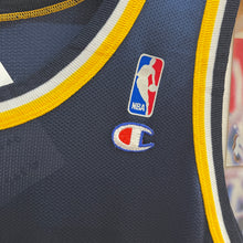 Cargar imagen en el visor de la galería, Camiseta Indiana Pacers 1991-92 Road Reggie Miller #31 Champion Vintage - L/XL
