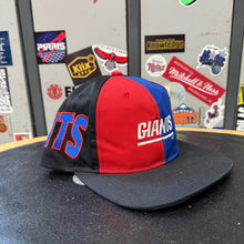 Cargar imagen en el visor de la galería, BNWT Gorra New York Giants 1993 AMCAP Vintage
