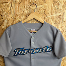 Lade das Bild in den Galerie-Viewer, Beisbolera Toronto Blue Jays 2004-07 Road Majestic Vintage - XL Youth
