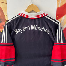 Load image into Gallery viewer, Camiseta Bayern Munich 1998-99 Home Adidas Vintage - S/M
