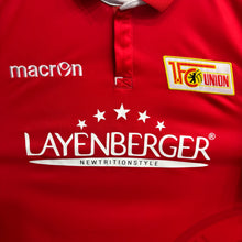 Carica l'immagine nel visualizzatore di Gallery, Camiseta 1.FC Union Berlin 2016-17 Home Macron - L/XL
