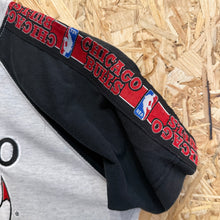 Load image into Gallery viewer, Camiseta Chicago Bulls Early/Mid 90s Champion Vintage - 5/6 AÑOS
