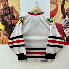 Cargar imagen en el visor de la galería, Camiseta Chicago Blackhawks Home CCM Vintage 90’s - XS/S

