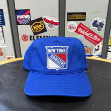 Cargar imagen en el visor de la galería, Gorra New York Rangers 90s ANNCO Vintage
