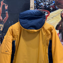 Cargar imagen en el visor de la galería, BNWT Abrigo Nike Late 90’s Vintage - S/M
