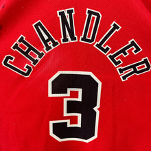 Cargar imagen en el visor de la galería, Camiseta Chicago Bulls Road 2004-05 Tyson Chandler #3 Champion Vintage - L Youth
