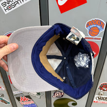 Cargar imagen en el visor de la galería, Gorra Georgetown Hoyas Drew Pearson 1992 Vintage
