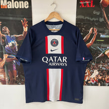 Cargar imagen en el visor de la galería, Camiseta Paris Saint Germain 2022-23 Nike - L/XL
