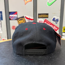 Cargar imagen en el visor de la galería, Gorra Bayern München 90s Universal Athletics Vintage
