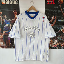 Lade das Bild in den Galerie-Viewer, Camiseta Orlando Magic 1998-99 Champion Vintage - L/XL

