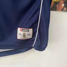 Cargar imagen en el visor de la galería, Camiseta Juventus 2000-01 Third Coppa Italia Lotto Vintage - L/XL
