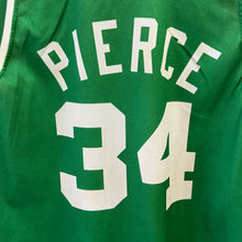 Cargar imagen en el visor de la galería, Camiseta Boston Celtics 2000-03 Road Paul Pierce #33 Champion Vintage - XL/XXL
