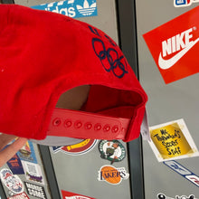 Cargar imagen en el visor de la galería, Gorra Taz USA Olympics 1996 Starter Vintage
