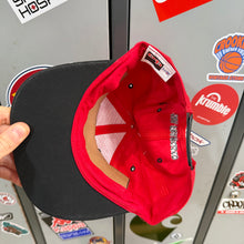 Cargar imagen en el visor de la galería, BNWT Gorra San Francisco 49ers 90s CMP Vintage
