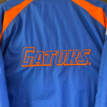 Cargar imagen en el visor de la galería, Chaqueta Ligera Florida Gators Genuine Stuff 90’s Vintage - M
